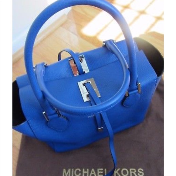 Handbag - Picture 3 of 3